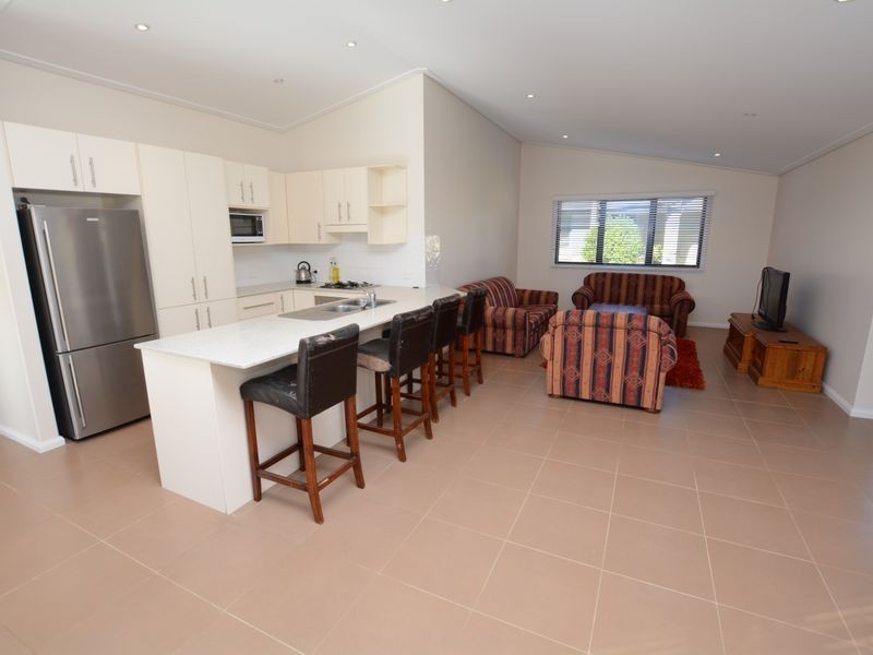 1/16 Mistral Place, Old Bar NSW 2430