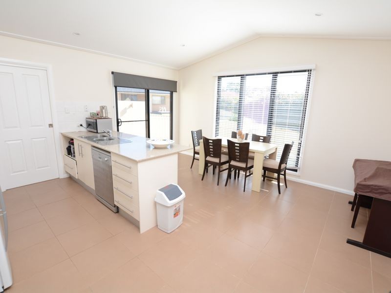 16b Mistral Place, Old Bar NSW 2430