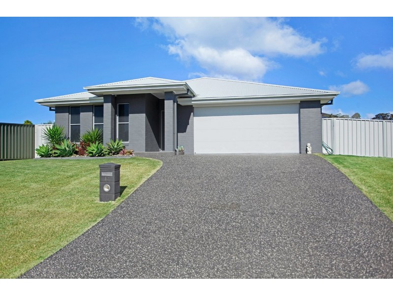 12 Howard Street, Wallabi Point NSW 2430