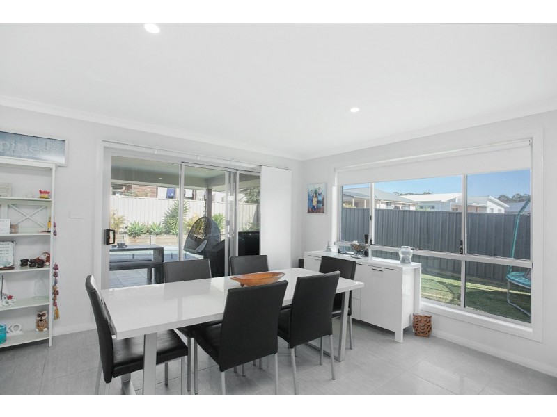 12 Howard Street, Wallabi Point NSW 2430