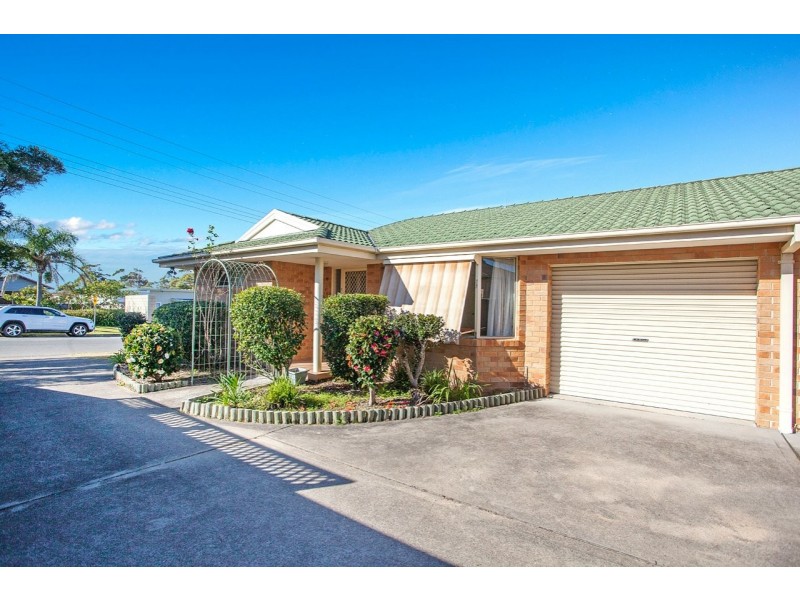1/76 Old Bar Road, Old Bar NSW 2430