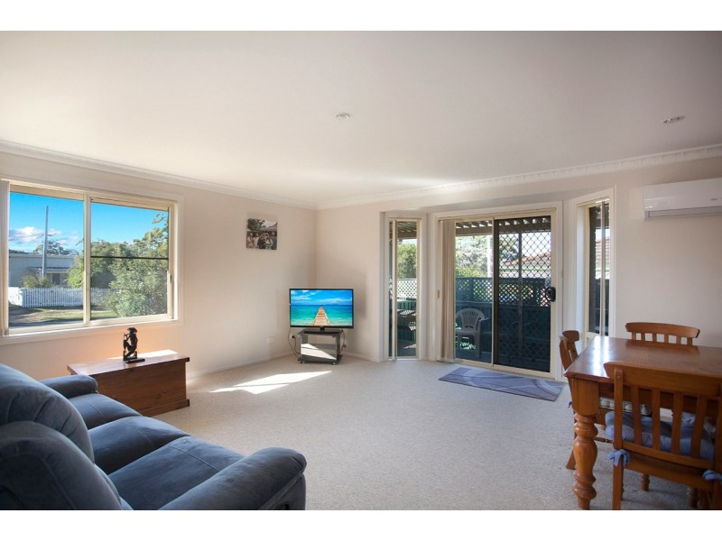 1/76 Old Bar Road, Old Bar NSW 2430