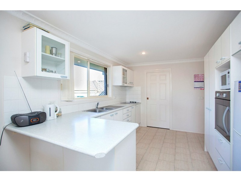 1/76 Old Bar Road, Old Bar NSW 2430