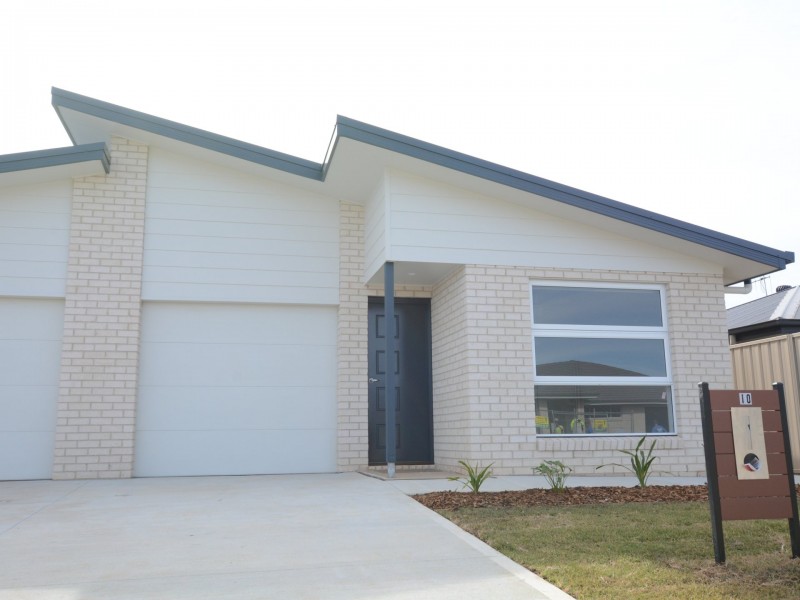 10 Trevally Avenue, Old Bar NSW 2430