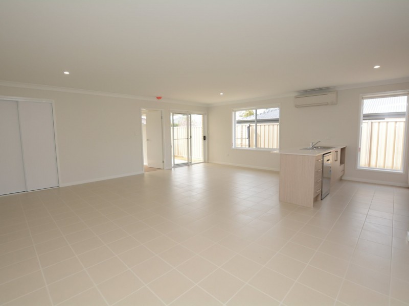 10 Trevally Avenue, Old Bar NSW 2430