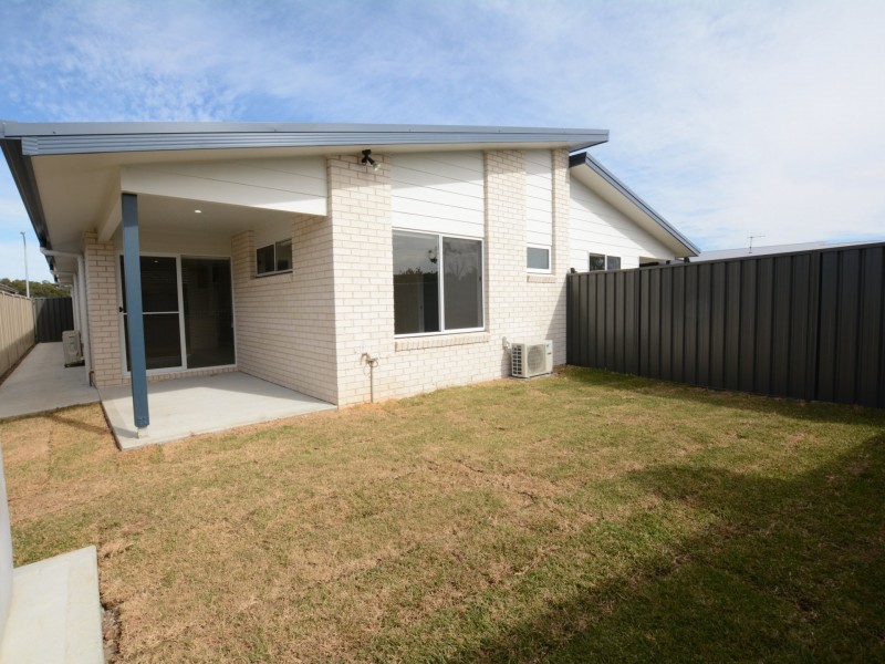 10 Trevally Avenue, Old Bar NSW 2430