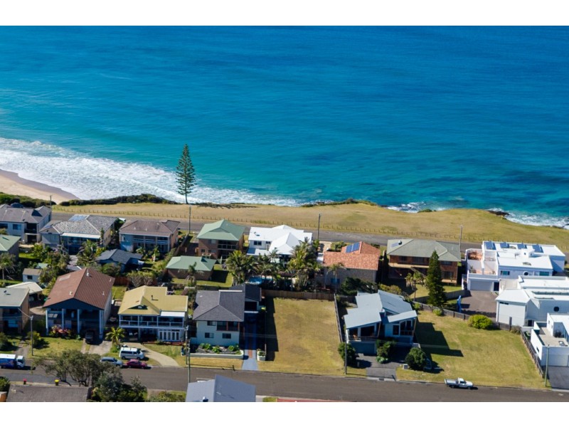 8 Ocean Drive, Wallabi Point NSW 2430