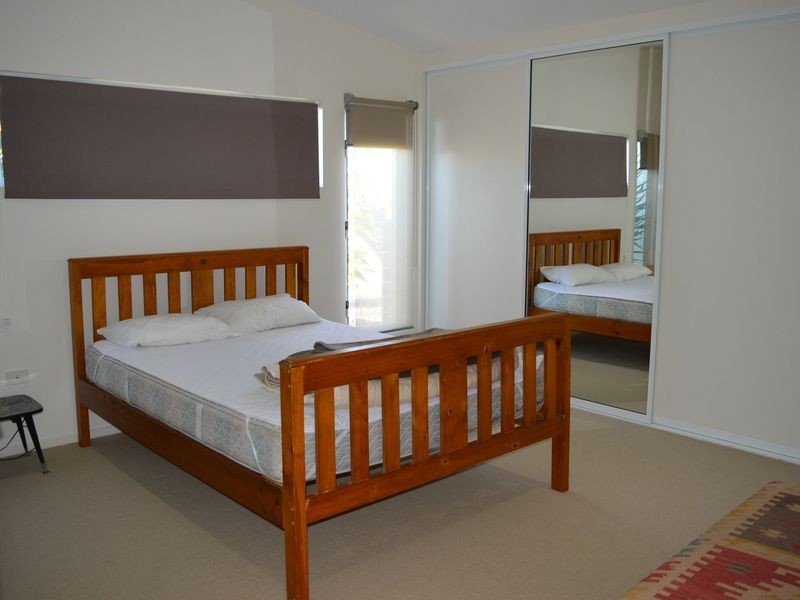22 Bluehaven Drive, Old Bar NSW 2430