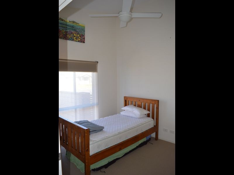 22 Bluehaven Drive, Old Bar NSW 2430