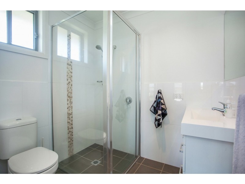 17 Shantull Drive, Wallabi Point NSW 2430