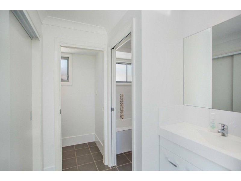 17 Shantull Drive, Wallabi Point NSW 2430