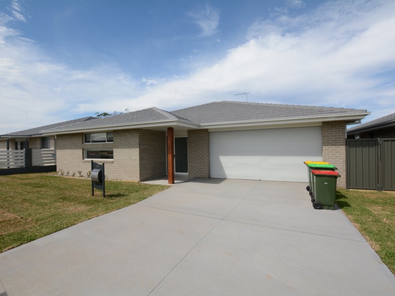 2 Egret Street, Old Bar NSW 2430