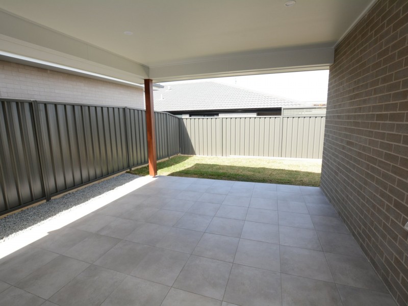 2 Egret Street, Old Bar NSW 2430