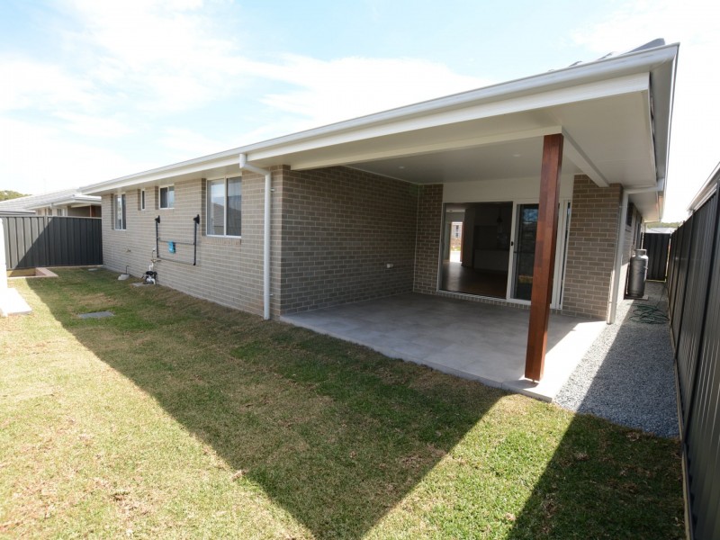 2 Egret Street, Old Bar NSW 2430