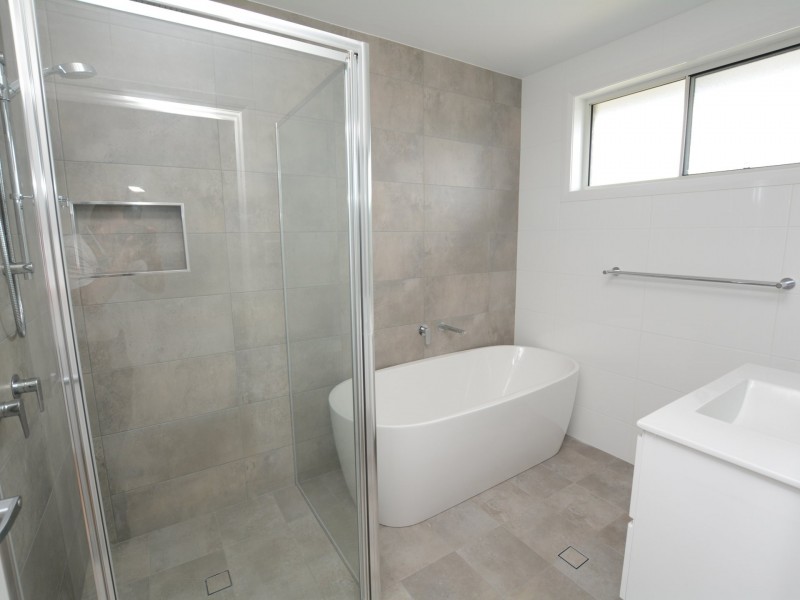 2 Egret Street, Old Bar NSW 2430