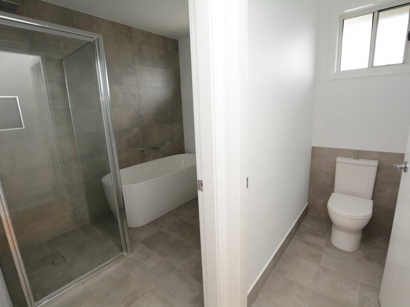 2 Egret Street, Old Bar NSW 2430