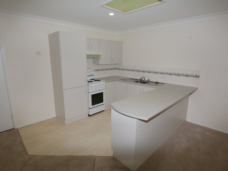 Unit 2/26 Old Bar Road, Old Bar NSW 2430