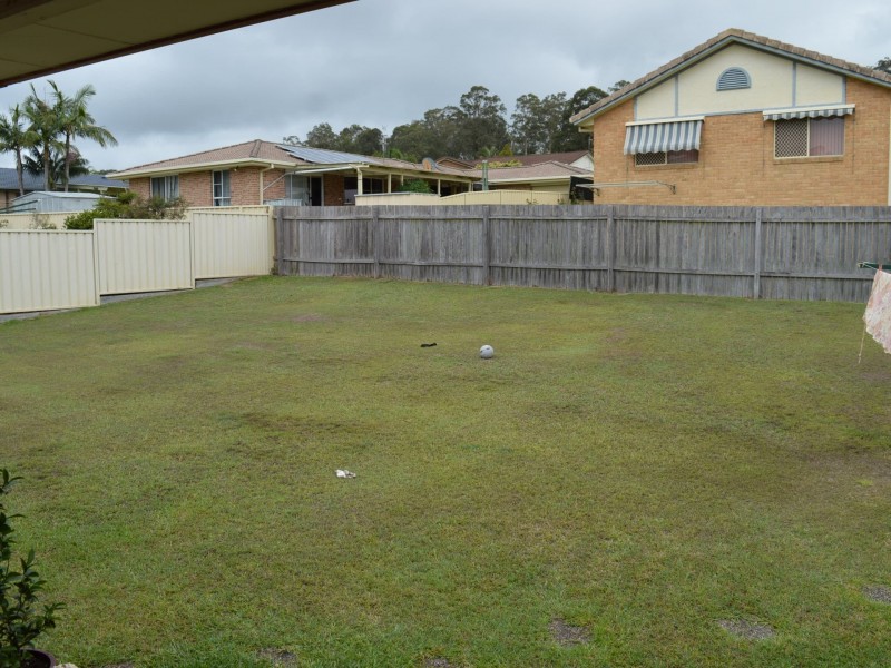 5 Burrawong Cres, Taree NSW 2430