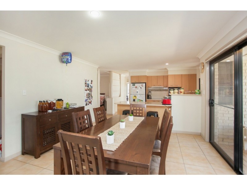 7 Yellowfin Avenue, Old Bar NSW 2430