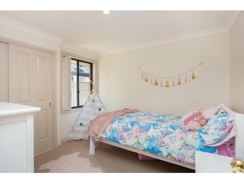7 Yellowfin Avenue, Old Bar NSW 2430