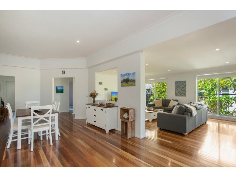 20 Surfsound Avenue, Wallabi Point NSW 2430