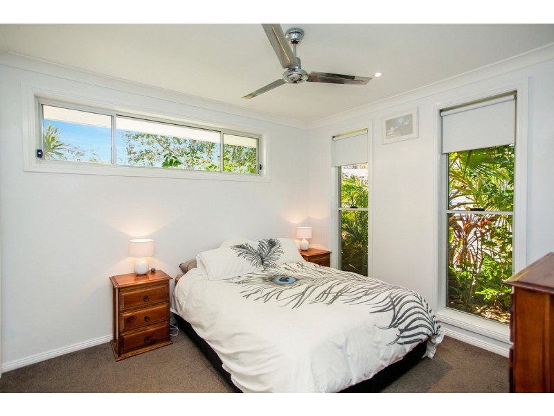 20 Surfsound Avenue, Wallabi Point NSW 2430