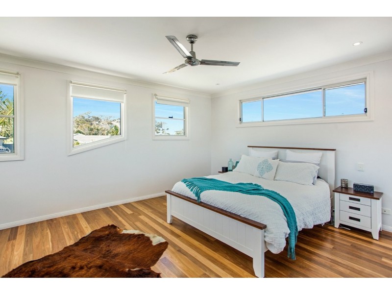 20 Surfsound Avenue, Wallabi Point NSW 2430