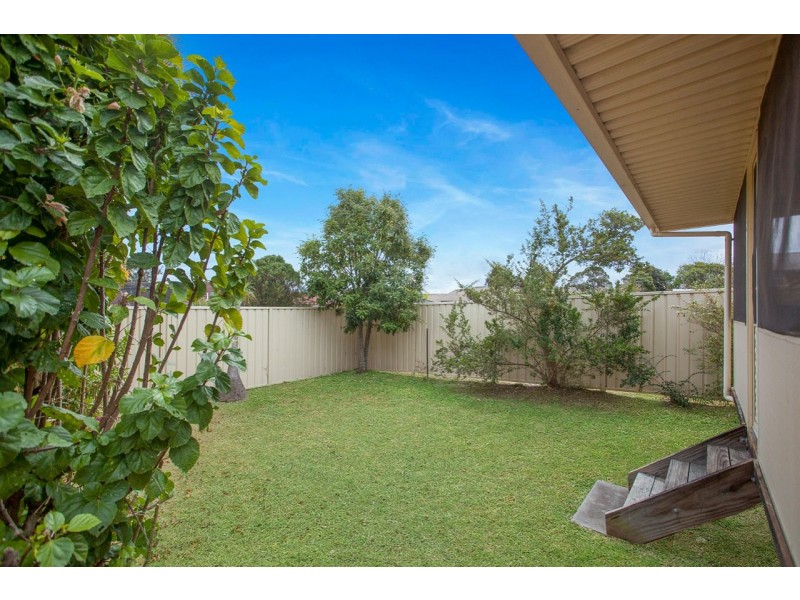 2/6 Casuarina Close, Old Bar NSW 2430