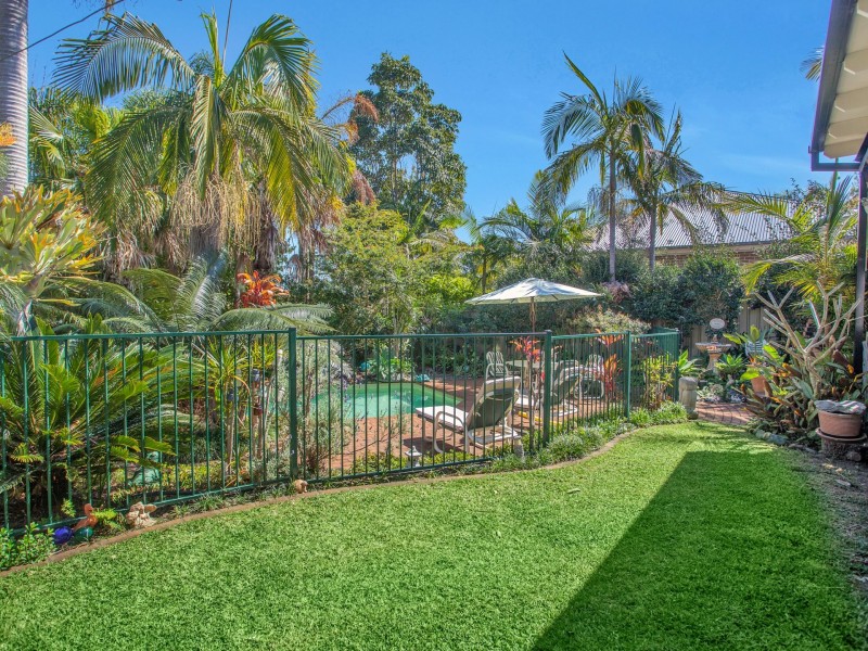 51 Molong Road, Old Bar NSW 2430