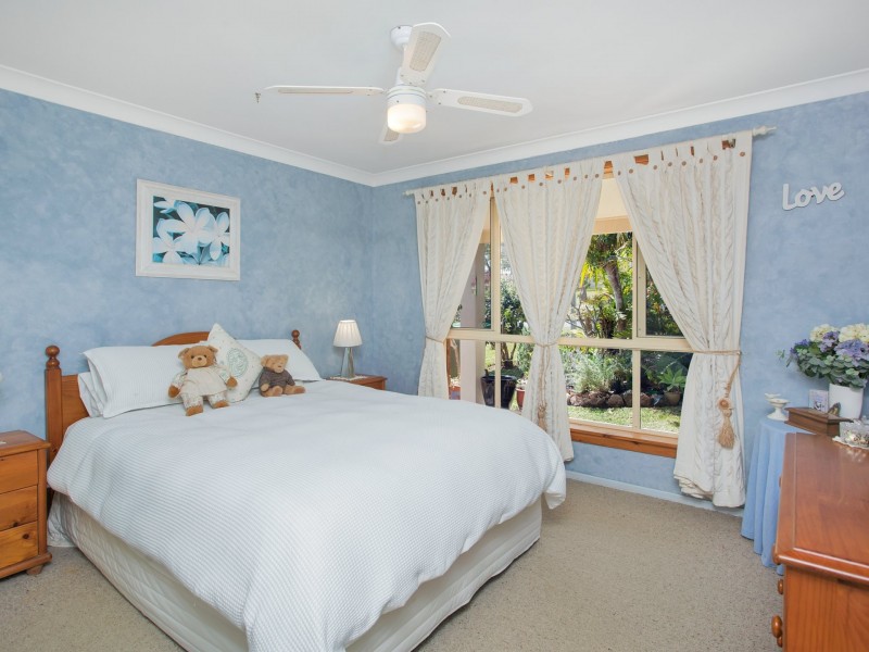 51 Molong Road, Old Bar NSW 2430