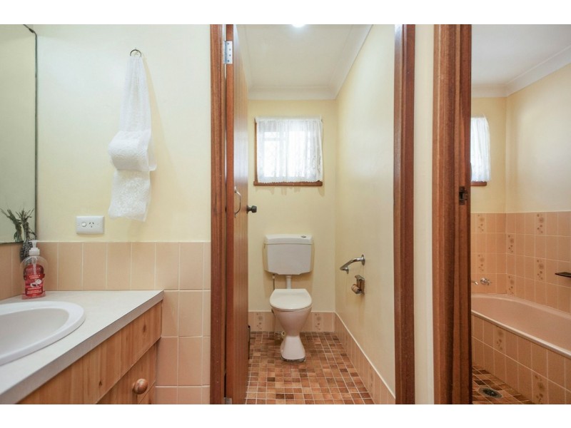 21 Richardson Street, Old Bar NSW 2430