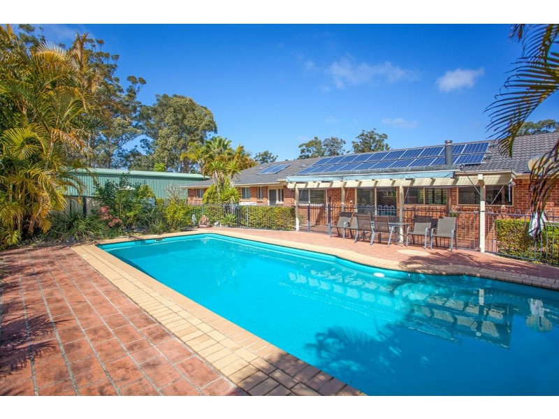 17 South Heron Road, Old Bar NSW 2430