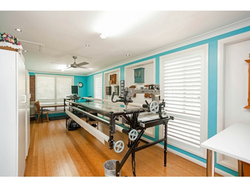 17 South Heron Road, Old Bar NSW 2430