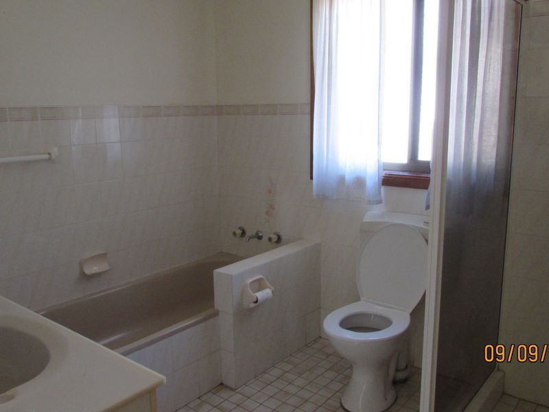 2/9 Jay Close, Old Bar NSW 2430