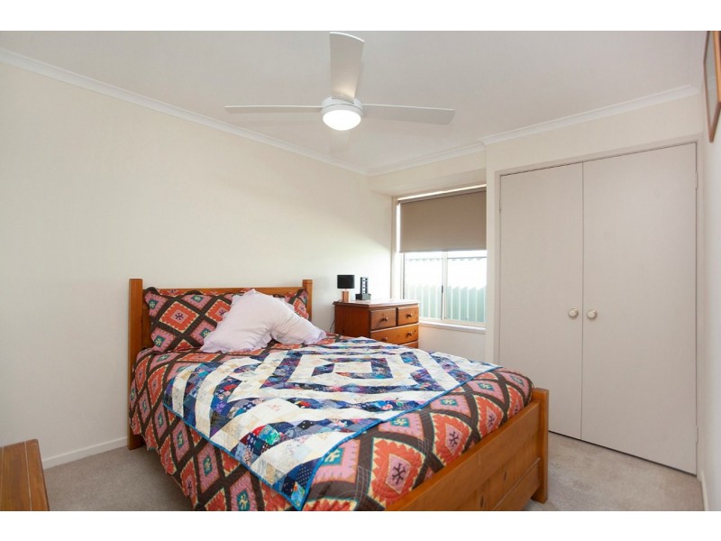 19 Pryor Crescent, Old Bar NSW 2430