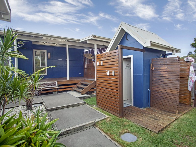 15 Hall Street, Old Bar NSW 2430