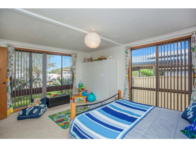 27 David Street, Old Bar NSW 2430