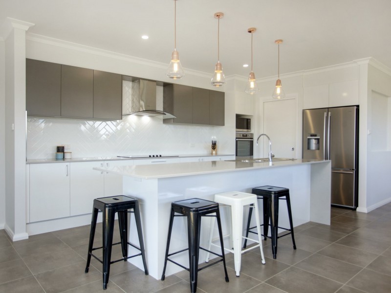 19 Tropicbird Crescent, Old Bar NSW 2430