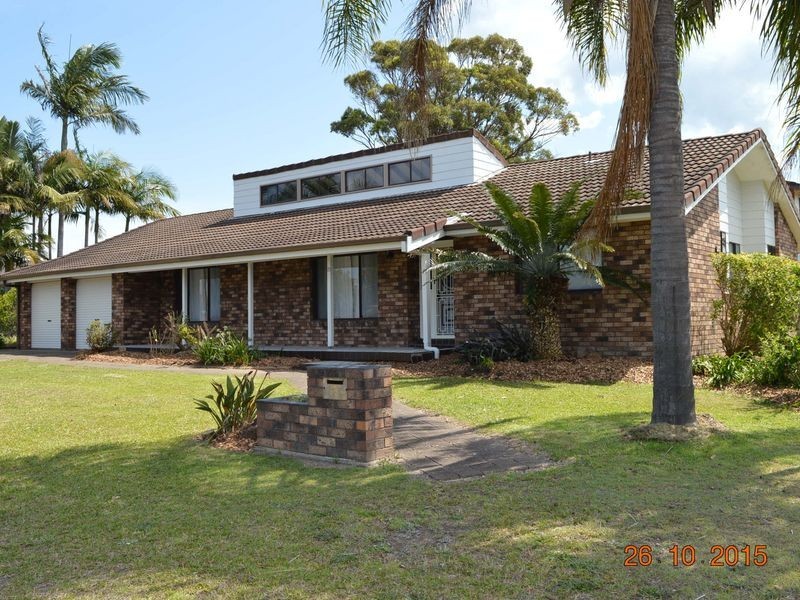 20 Bellevilla Parade, Old Bar NSW 2430