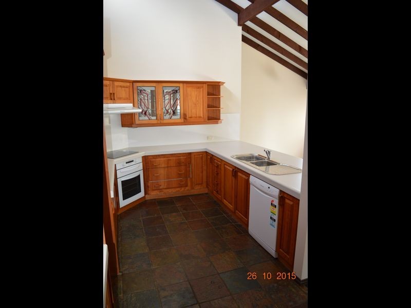 20 Bellevilla Parade, Old Bar NSW 2430