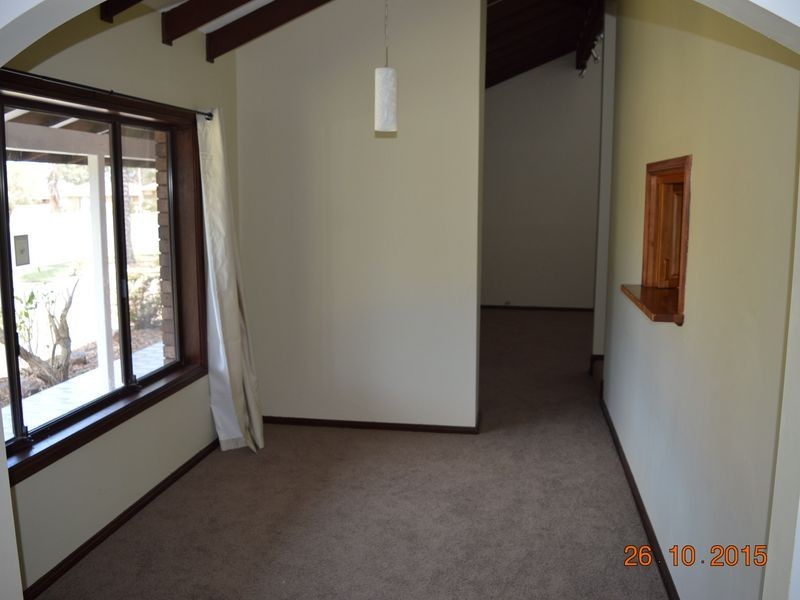 20 Bellevilla Parade, Old Bar NSW 2430