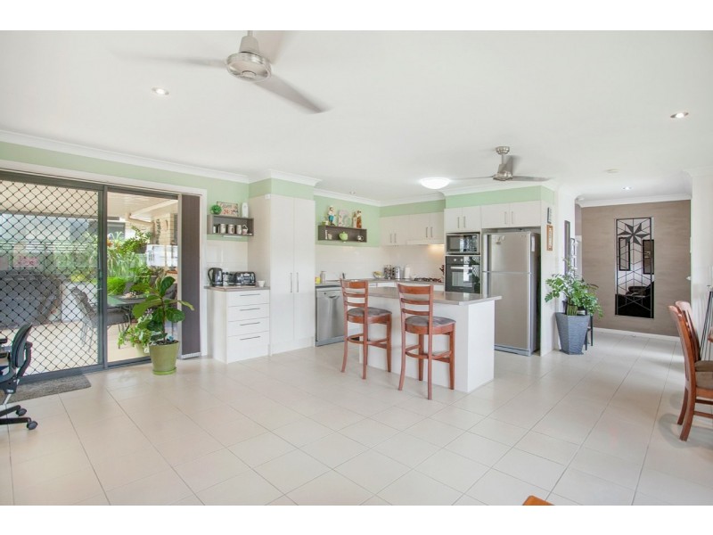 7 Mackerel Way, Old Bar NSW 2430