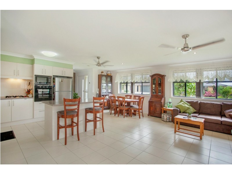 7 Mackerel Way, Old Bar NSW 2430