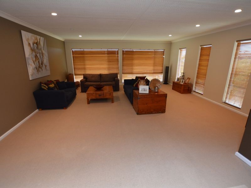 30 Ritchie Crescent, Taree NSW 2430