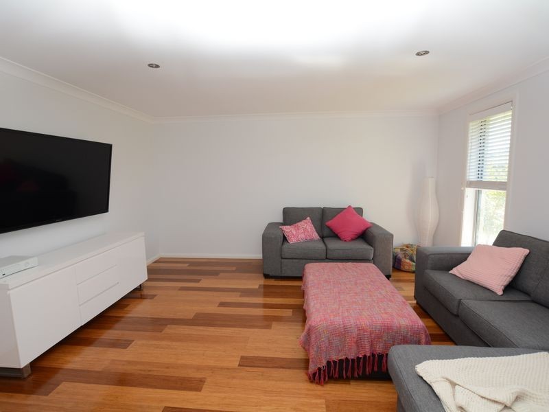 2 Rosier Place, Old Bar NSW 2430