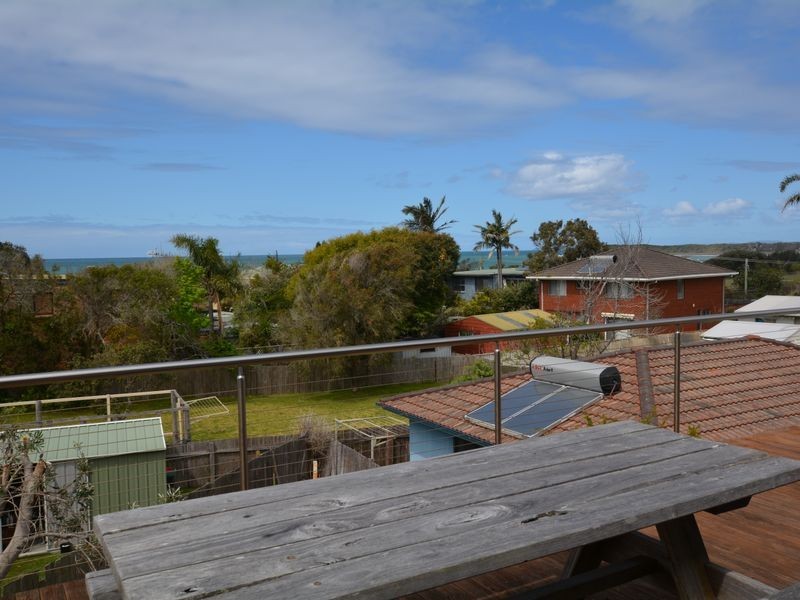 6 Pacific Street, Wallabi Point NSW 2430