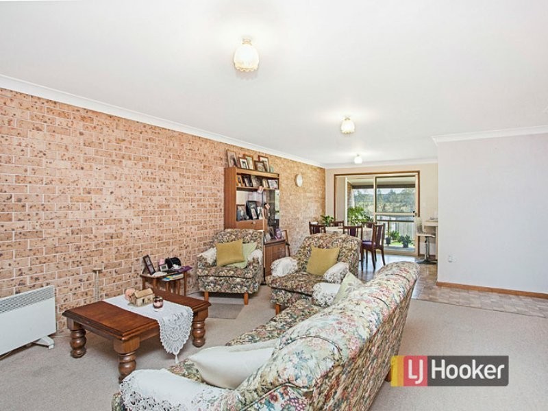 2/33 Gannet Crescent, Old Bar NSW 2430