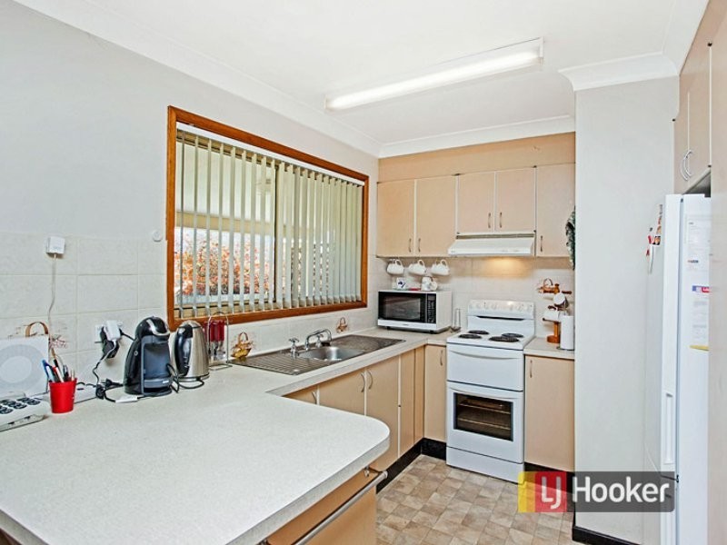 2/33 Gannet Crescent, Old Bar NSW 2430