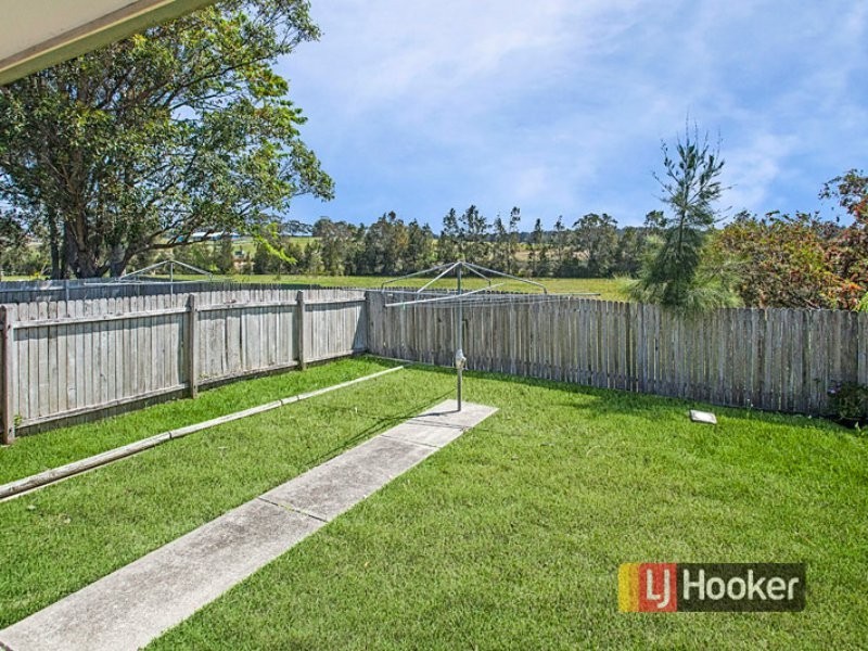 2/33 Gannet Crescent, Old Bar NSW 2430