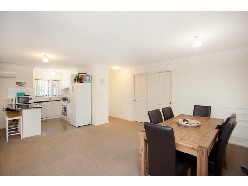 2/15 Connell Street, Old Bar NSW 2430